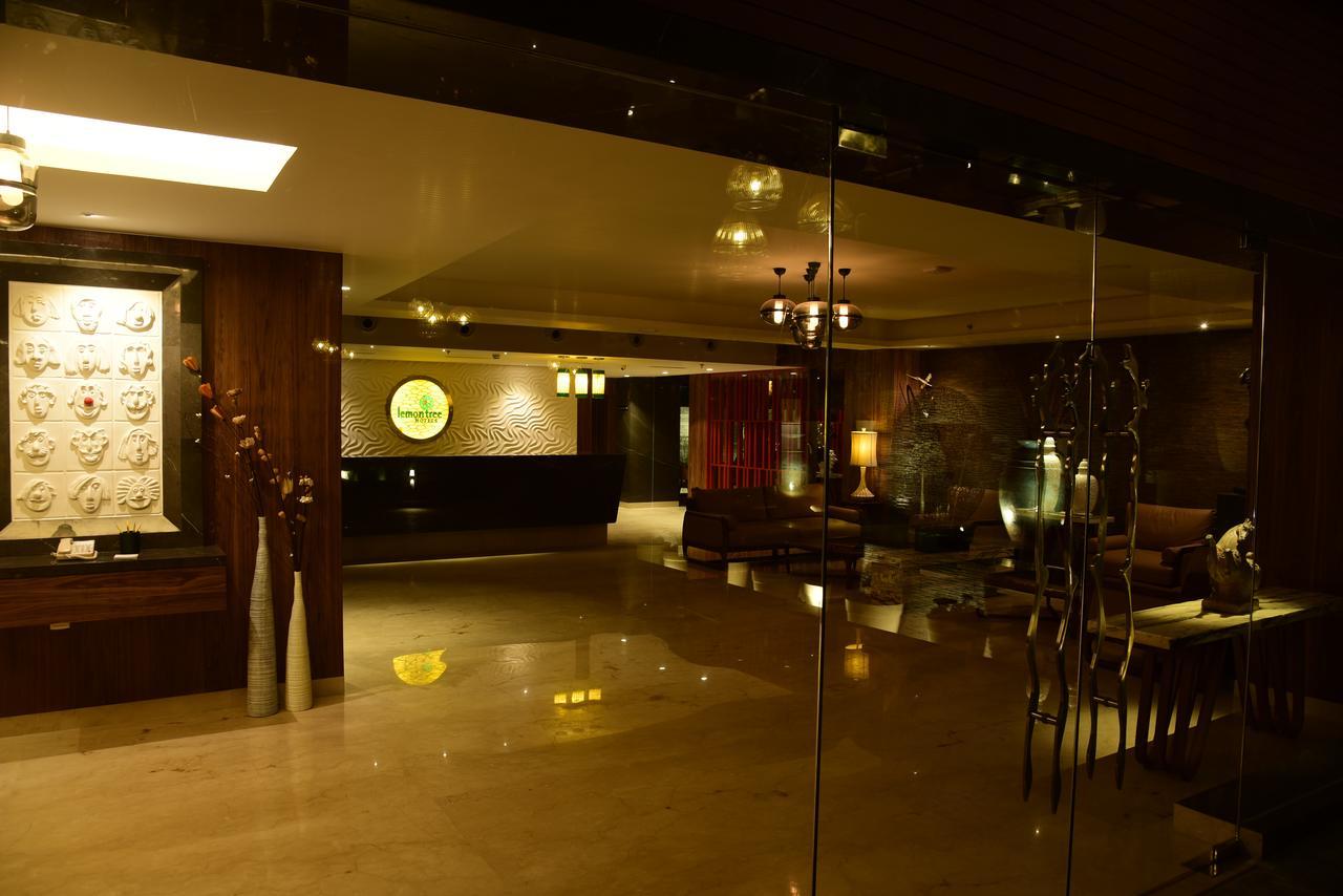 Lemon Tree Hotel Sziliguri Kültér fotó